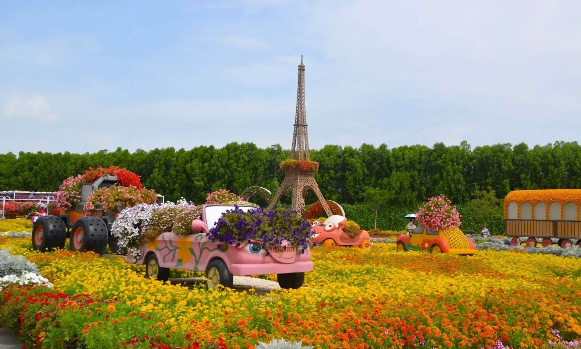 Combo Deal: Burj Khalifa + Dubai Miracle Garden Tickets - View 7